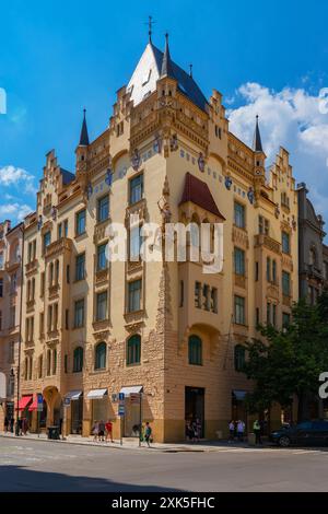 Beeindruckendes Herrenhaus mit herrlicher Fassade auf 1 Parizska 97/15, Josefov-Viertel, Prag, Böhmen, Tschechien. Stockfoto