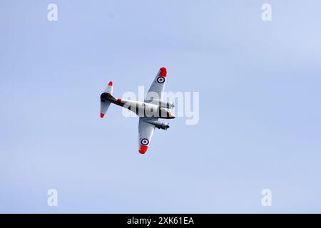 Vintage Avro C19 Anson Flugzeuge im Flug. Stockfoto