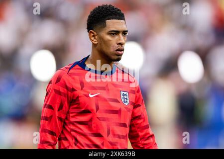 Jude Bellingham aus England war beim Endspiel der UEFA EURO 2024 zwischen Spanien und England im Olympiastadion Berlin in Berlin zu sehen. Stockfoto