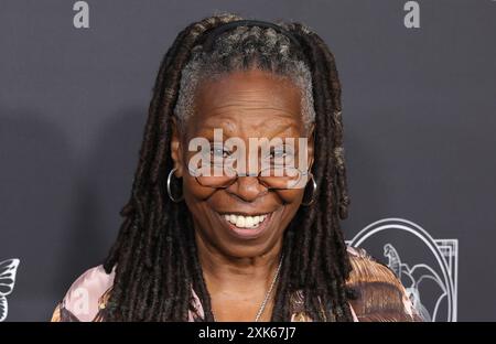 Venedig, ca. 20. Juli 2024. Whoopi Goldberg bei „A Night with Whoopi“ feiert die Marke WhoopFamÕs Emma & Clyde und Whoopi & Maya am 20. Juli 2024 in Venedig, Kalifornien. Quelle: Faye Sadou/Media Punch/Alamy Live News Stockfoto