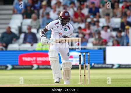 Nottingham, Großbritannien. Juli 2024. Jayden Seales stand beim Spiel der Rothesay International Test Match Series zwischen England und West Indies am 21. Juli 2024 in Trent Bridge, Nottingham, England. Foto von Stuart Leggett. Nur redaktionelle Verwendung, Lizenz für kommerzielle Nutzung erforderlich. Keine Verwendung bei Wetten, Spielen oder Publikationen eines einzelnen Clubs/einer Liga/eines Spielers. Quelle: UK Sports Pics Ltd/Alamy Live News Stockfoto