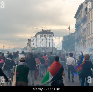 Florenz, Italien - 2. Juni 2024: Pro-palästinensische Kundgebung in der Innenstadt. Stockfoto