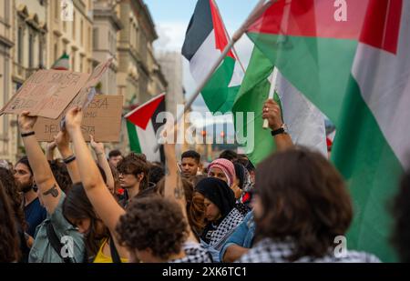 Florenz, Italien - 2. Juni 2024: Pro-palästinensische Kundgebung in der Innenstadt. Stockfoto