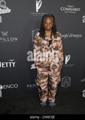 20. Juli 2024, Santa Monica, Kalifornien, USA: Whoopi Goldberg nimmt an einer „A Night with Whoopi“ Teil, um die neue Cannabismarke „Emma & Clyde“ von Whoopi Goldberg zu feiern (Foto: © Billy Bennight/ZUMA Press Wire) NUR ZUR REDAKTIONELLEN VERWENDUNG! Nicht für kommerzielle ZWECKE! Stockfoto
