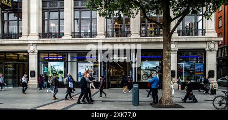 Decathlon Store im Clerys Quarter, O'Connell Street, Dublin, Irland. Stockfoto