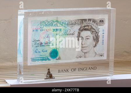 Bank of England 1 Pfund Banknote, gedruckt auf Portals Papier, ehemaliges Papierherstellungsunternehmen mit Sitz in Overton, Hampshire, England, Großbritannien Stockfoto