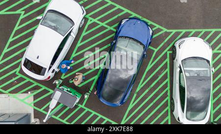 Chesterfield Parkplatz zum Aufladen Stockfoto