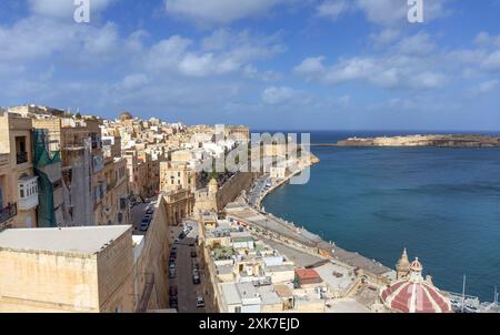 Blick auf Valetta und Grand Harbour von Upper Barraka Gardens, Malta Stockfoto