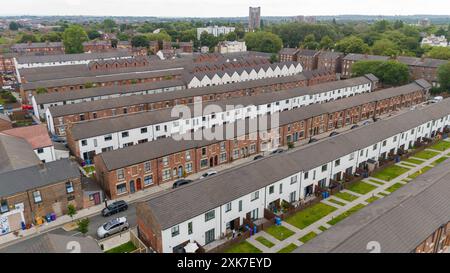 Reihenhäuser in Toxteth Liverpool, modernisiert Stockfoto