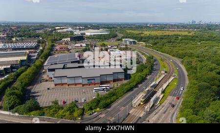 Ashton Moss Leisure Park und Metrolink Station Lord Sheldon Way, Ashton-under-Lyne, Tameside. Stockfoto