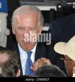 Henderson, Vereinigte Staaten Von Amerika. November 2007. HENDERSON- NV - OKTOBER 17: US-Senator Joe Biden (D-DE) BEI der Obama-Kundgebung. Am 17. Oktober 2008 in Henderson, Nevada. Personen: Joe Biden Kredit: Storms Media Group/Alamy Live News Stockfoto