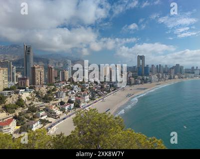 Benidorm, Spanien. 21. Mai 2024: Allgemeine Ansicht der Stadt Benidorm in der Provinz Alicante, Spanien. Stockfoto