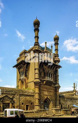 06 04 2008 Vintage Old Mahtar Mahal erbaut von Ibrahim adilsha ll im Jahr 1620 n. Chr., Bijapur Vijayapur Karnataka, Indien Asien. Stockfoto