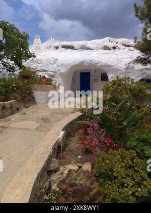 Höhlenhaus im Rodeo de Rojales in der Provinz Alicante in Spanien. Stockfoto