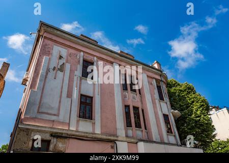 Blick auf die Stadt im Frühling, Varna, die Hauptstadt Bulgariens am Schwarzen Meer Stockfoto