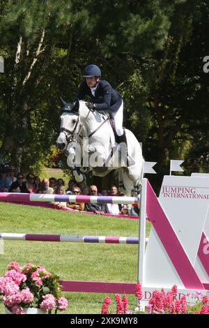 Dinard, Frankreich. Juli 2024. Vol Cartello - Darragh Kenny - World RK.#25, CSI Grand Prix Rolex de la ville de Dinard, während der Jumping International de Dinard 2024, CSI 5 Equestrian Event am 21. Juli 2024 im Centre Equestre du Val Porée in Dinard, Frankreich - Foto Damien Kilani/DK Prod/DPPI Credit: DPPI Media/Alamy Live News Stockfoto