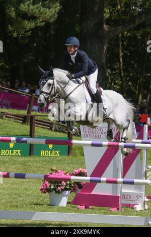 Dinard, Frankreich. Juli 2024. Vol Cartello - Darragh Kenny - World RK.#25, CSI Grand Prix Rolex de la ville de Dinard, während der Jumping International de Dinard 2024, CSI 5 Equestrian Event am 21. Juli 2024 im Centre Equestre du Val Porée in Dinard, Frankreich - Foto Damien Kilani/DK Prod/DPPI Credit: DPPI Media/Alamy Live News Stockfoto