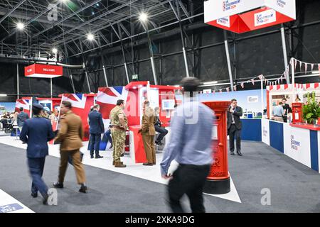 Farnborough, Großbritannien. Juli 2024. Der Verteidigungsminister Rt Hon John Healey, Abgeordneter der britischen Regierung und der RAF auf der Farnborough International Airshow im Farnborough International Show Centre, Farnborough, Hampshire, UK. Quelle: LFP/Alamy Live News Stockfoto