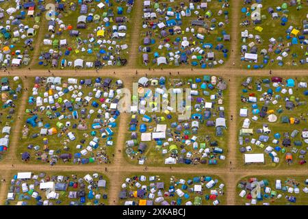 Luftbild, Ruhrpott-Rodeo 2024 Musikevent am Flugplatz Schwarze Heide, Zeltplatz, Kirchhellen-Nord-West, Bottrop, Ruhrgebiet, Nordrhein-Westfalen, Deutschland ACHTUNGxMINDESTHONORARx60xEURO *** Luftfoto, Ruhrpott Rodeo 2024 Musikveranstaltung auf dem Flugplatz Schwarze Heide, Campingplatz, Kirchhellen Nordwest, Bottrop, Ruhrgebiet, Nordrhein-Westfalen, Deutschland ATTENTIONxMINDESTHONORARx60xEURO Stockfoto