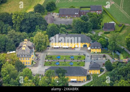 Luftbild, Schloss Beck und Spielanlagen, Kirchhellen-Nord-Ost, Bottrop, Ruhrgebiet, Nordrhein-Westfalen, Deutschland ACHTUNGxMINDESTHONORARx60xEURO *** Luftansicht, Schloss Beck und Spielplätze, Kirchhellen Nordosten, Bottrop, Ruhrgebiet, Nordrhein-Westfalen, Deutschland ATTENTIONxMINDESTHONORARx60xEURO Stockfoto