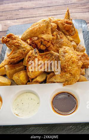 Paniertes Brathähnchen ist eine köstliche Option für eine Mahlzeit Stockfoto