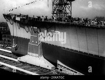 „Das deutsche Schlachtschiff Tirpitz“: Start auf der Kriegsmarinewerft in Wilhelmshaven [automatisierte Übersetzung]“ Stockfoto