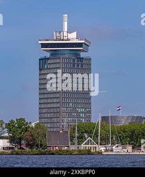 Amsterdam, Niederlande - 17. Mai 2018: Skysraper Adam Tower und dies ist Holland Touristenattraktionen Wahrzeichen Frühlingstag. Stockfoto