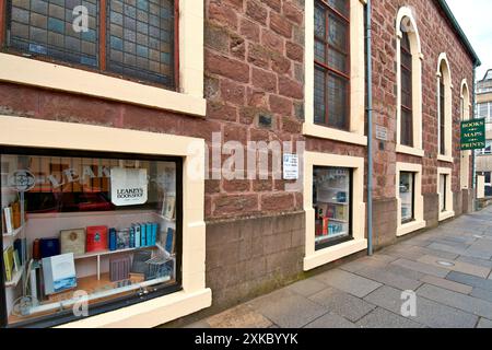 Inverness Scotland Church Street Fenster von Leakeys Second Hand Bookshop Stockfoto