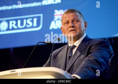 Ukrainischer Botschafter beim britischen General Valerii Zaluzhnyi sprach auf der Landkriegskonferenz 2024 des Royal United Services Institute (RUSI) im Church House in Westminster, Zentrum von London. Bilddatum: Montag, 22. Juli 2024. Stockfoto