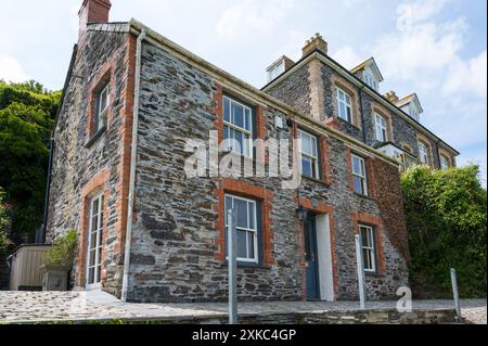 Fern Cottage ein kleines Haus auf dem Roscarrock Hill, das als Doc Martins Haus und Chirurgie in der Fernsehserie genutzt wurde. Port Isaac Cornwall England UK Stockfoto