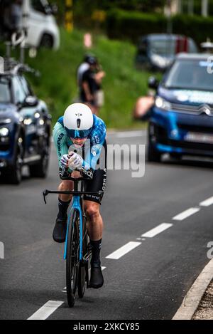 NICOLAS PRODHOMME vom DECATHLON AG2R LA MONDIALE TEAM radelt in der Tour de France Stage 7 TT (Zeitfahren) zwischen Nuits-Saints-Georges und Gevrey-Chamertain, 24.07.05. Stockfoto