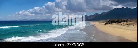 Strandpanorama von Playa de Cofete auf Fuerteventura, Kanarischen Inseln Stockfoto