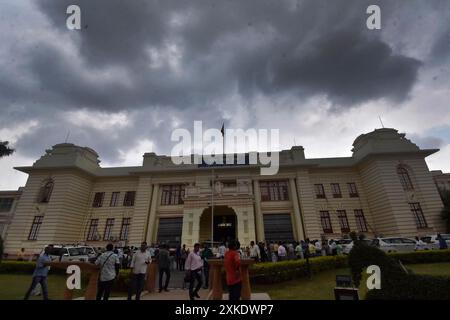 Patna, Indien. Juli 2024. PATNA, INDIEN - 22. JULI: Die schwarze Wolke schwebt während der Monsun Session am 22. Juli 2024 in Patna, Indien. (Foto: Santosh Kumar/Hindustan Times/SIPA USA) Credit: SIPA USA/Alamy Live News Stockfoto