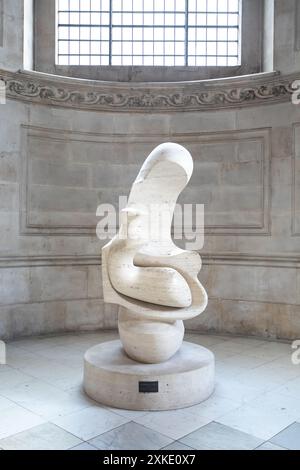 Die Skulptur „Mutter und Kind: Hood“ von Henry Moore Stockfoto