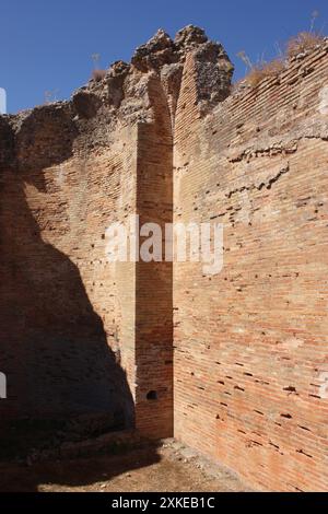 Der „Tempel“ an den Ruinen der römischen Stadt Milreu in der Nähe von Faro an der Algarve in Portugal Stockfoto