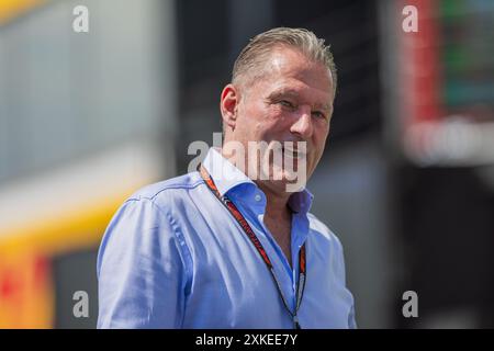 Hungaroring, Mogyorod, Ungarn. 21.Juli 2024; Jos Verstappen aus den Niederlanden und Vater von Max Verstappen während des Grand Prix von Ungarn Credit: Jay Hirano/AFLO/Alamy Live News Stockfoto