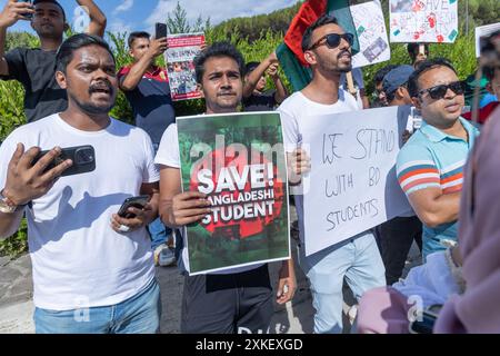 Rom, Italien. Juli 2024. Demonstration vor dem Hauptsitz des Außenministeriums in Rom, organisiert von Vertretern der bangladeschischen Gemeinschaft (Foto: Matteo Nardone/Pacific Press) Credit: Pacific Press Media Production Corp./Alamy Live News Stockfoto