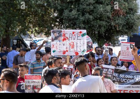 Rom, Italien. Juli 2024. Demonstration vor dem Hauptsitz des Ministeriums für auswärtige Angelegenheiten in Rom, organisiert von Vertretern der bangladeschischen Gemeinschaft (Credit Image: © Matteo Nardone/Pacific Press via ZUMA Press Wire) NUR REDAKTIONELLE VERWENDUNG! Nicht für kommerzielle ZWECKE! Stockfoto