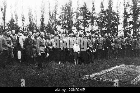 Russland, 1918 Beerdigung des Befehlshabers der Freiwilligen Armee Lawr Kornilow während der Russischen Revolution. Stockfoto