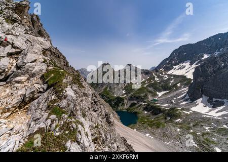 Bergtour zum vorderen Drachenkopf in den Mieminger Bergen bei Ehrwald in der Tiroler Zugspitz Arena Stockfoto