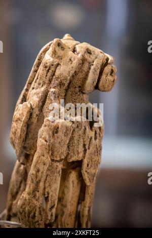 löwenmann aus Stadel, obere paläolithische Mammut-Elfenbeinskulptur, Replik, Museo de la evolución humana, MEH, Burgos , Spanien. Stockfoto