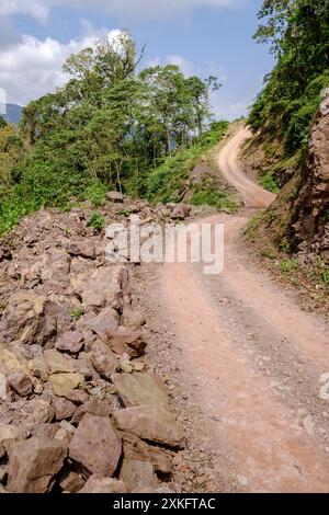 Feldweg, Visis Cabá Biosphärenreservat, Reina Zone, Quiche, Guatemala, Zentralamerika. Stockfoto