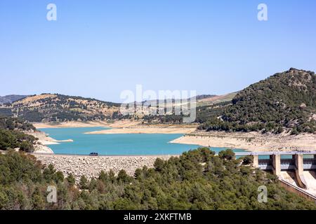 Ardales Reservoir Embalse Gualdahorce, Andalusien, Spanien Stockfoto