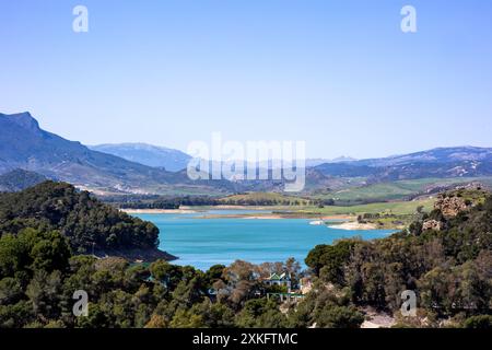 Ardales Reservoir Embalse Gualdahorce, Andalusien, Spanien Stockfoto