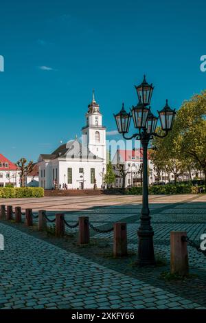 Blick auf die Friedenskirche in Saarbrücken. Stockfoto