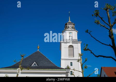 Blick auf die Friedenskirche in Saarbrücken. Stockfoto