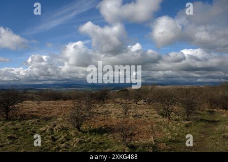 Das Gipfelplateau Hutton Roof Crags bei Burton in Kendal Westmorland und Furness England Stockfoto