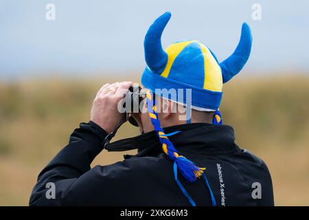 Troon, Schottland, Großbritannien. Juli 2024. Runde vier der 152. Open Championship findet auf dem Golfplatz Royal Troon statt. Bild; schwedischer Zuschauer. Stockfoto