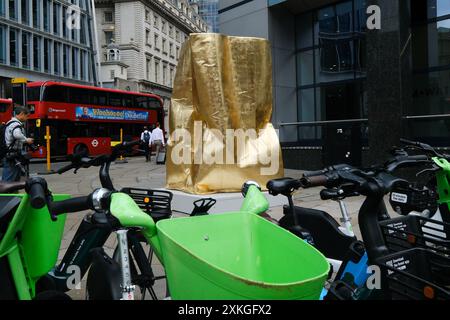 City of London, Großbritannien. Juli 2024. Skulptur in der Stadt, Tempel: Richard Mackness. Quelle: Matthew Chattle/Alamy Live News Stockfoto