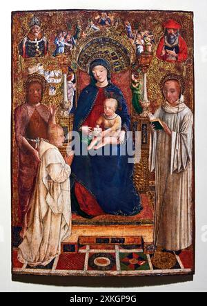 Madonna in trono Col Bambino con S. Ambrogio,S.Girolamo,S. Giovanni Battista e S. Bernardo da Chiaravalle - Tenpera su tavola - Maestro della Madonna Stockfoto